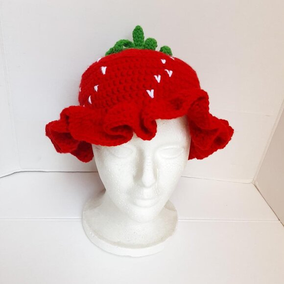 Crocheted Strawberry Bucket Hat New - Picture 5 of 11